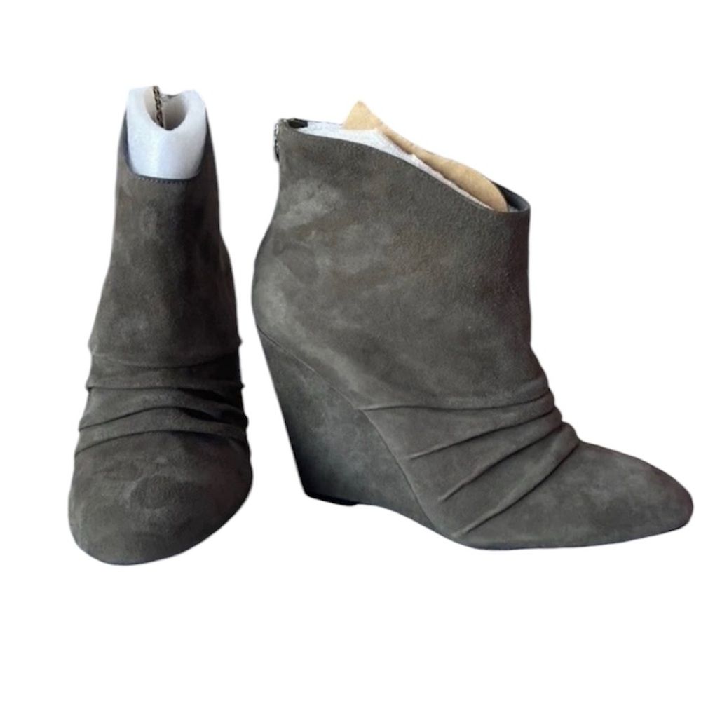 BCBGeneration Grey Suede Wedged Boots size 8.5